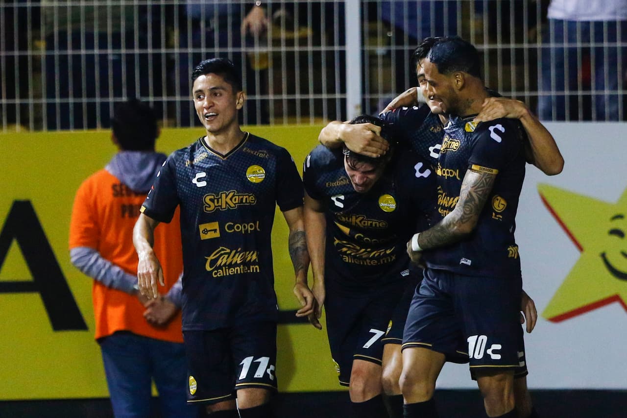 Y al minuto 73, en una jugada a balón detenido, los Dorados asestaron el primer golpe en la Final del Ascenso MX. El autor del gol fue Edson Ulises Rivera.