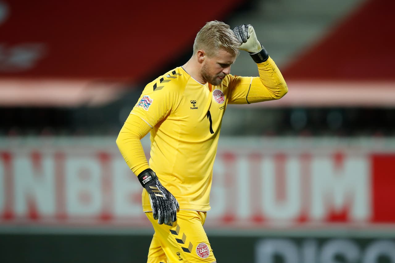 Bélgica derrota 4-2 a Dinamarca en encuentro muy emocionante y sigue en la lucha del título de la UEFA Nations League. Tielemans fue autor del primer gol, mientras que Romelu Lukaku se encargo de realizar un doblete y Kevin de Bruine anotó a los úlitmos minutos del encuentro. Courtois realizó autogol y Jonas Older Wind anotó el único gol para Dinamarca.