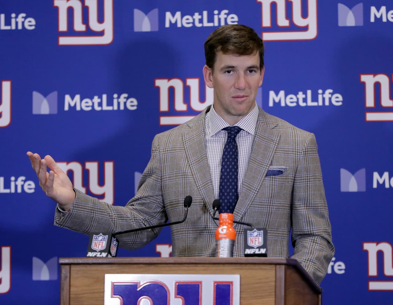 New York Giants quarterback Eli Manning talks to reporters after an NFL football game against the Seattle Seahawks, Sunday, Oct. 22, 2017, in East Rutherford, N.J. (AP Photo/Julio Cortez)