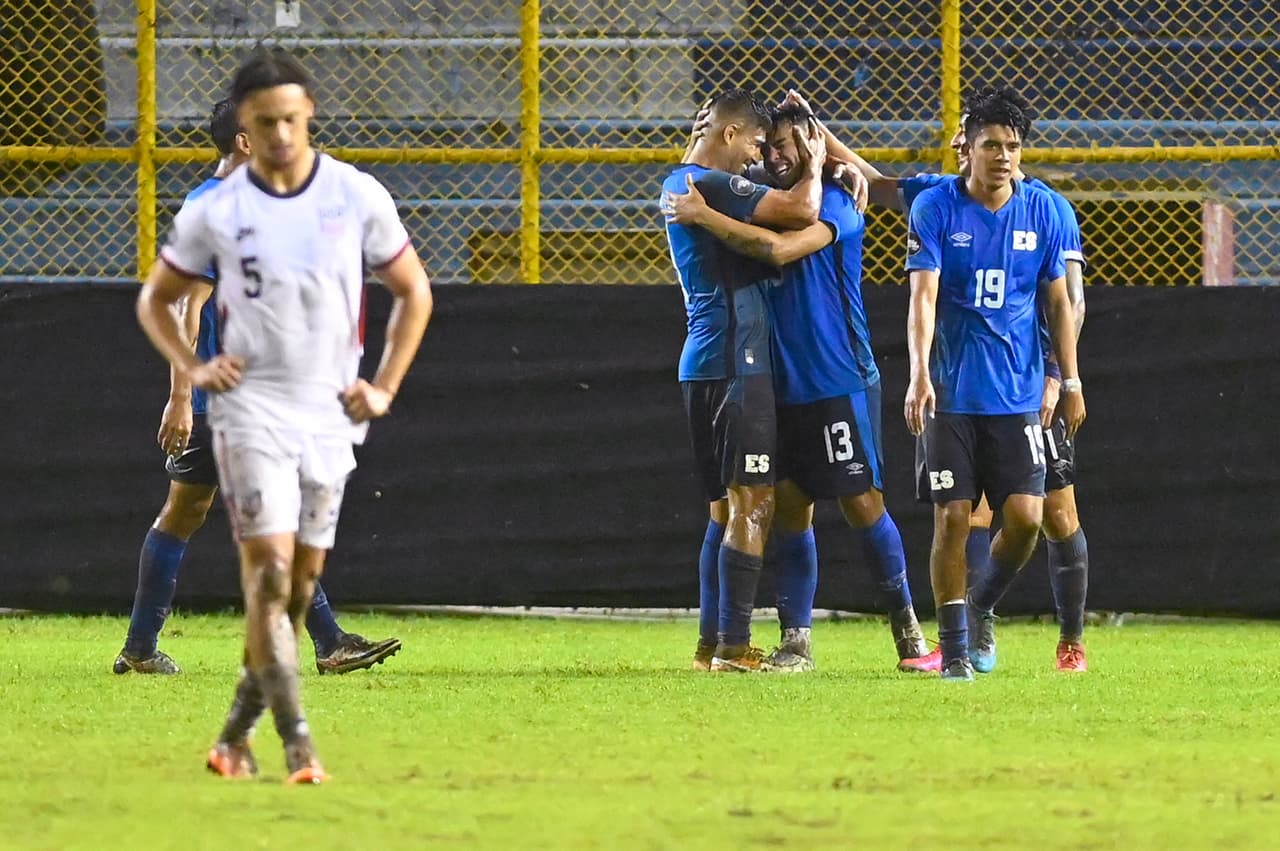 Estados Unidos le empató (1-1) de último minuto a El Salvador en el Estadio Cuscatlán.