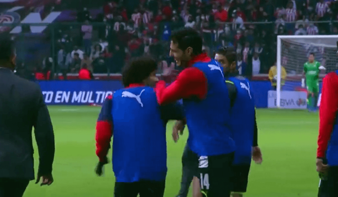 Jugadores de Chivas cerca de los golpes tras empate de Toluca