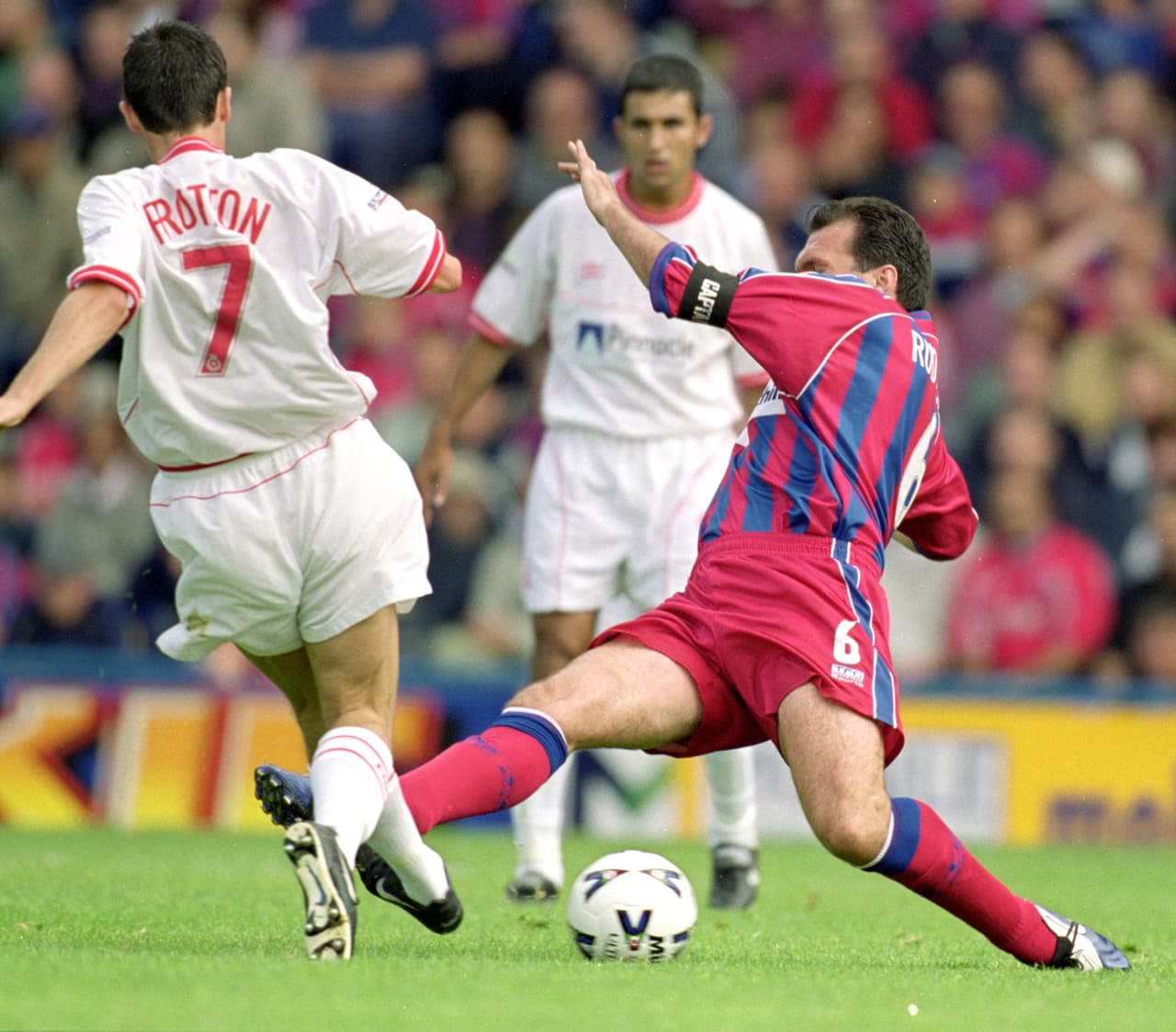 Si el jugador subía más de 97 kilogramos estaba obligado a pagar un multa, la misma que tuvo que abonar en varias ocasiones.