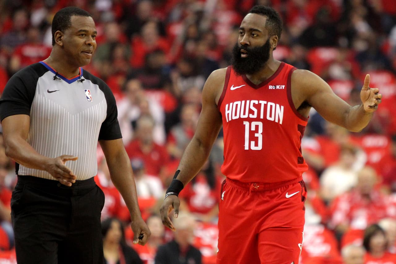 Aunque lo más importante para la quinteta texana y para el propio Harden es que pudo liderar ofensivamente a los Rockets con 26 puntos.