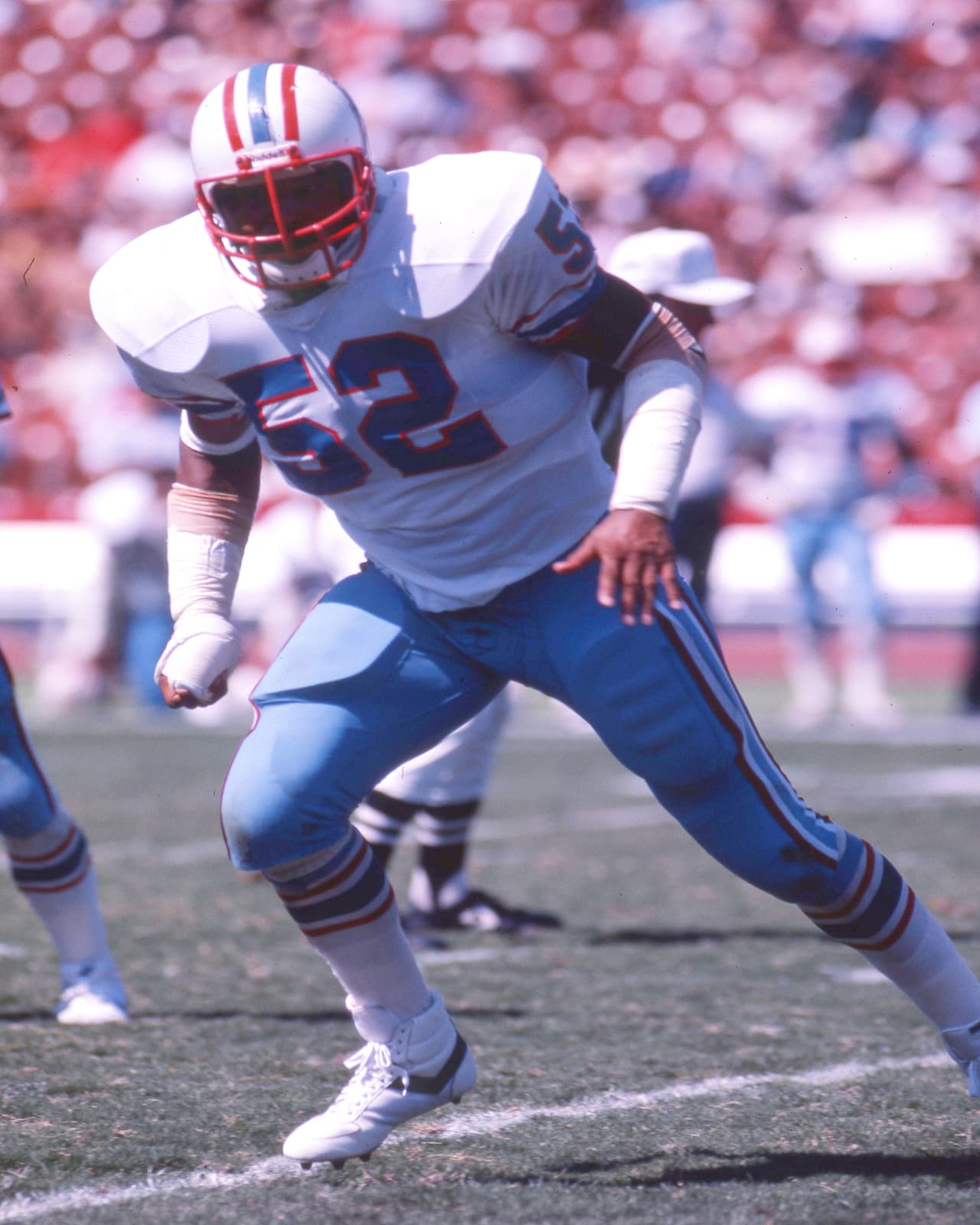 Houston Oilers linebacker Robert Brazile (52) during a 20 to 6 Los Angeles Raiders victory over the Houston Oilers on September 11, 1983, at the Los Angeles Memorial Coliseum in Los Angeles, California.