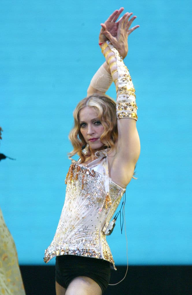 Madonna ha mantenido a sus fans actualizados y dando toques finales a su tan esperado documental.