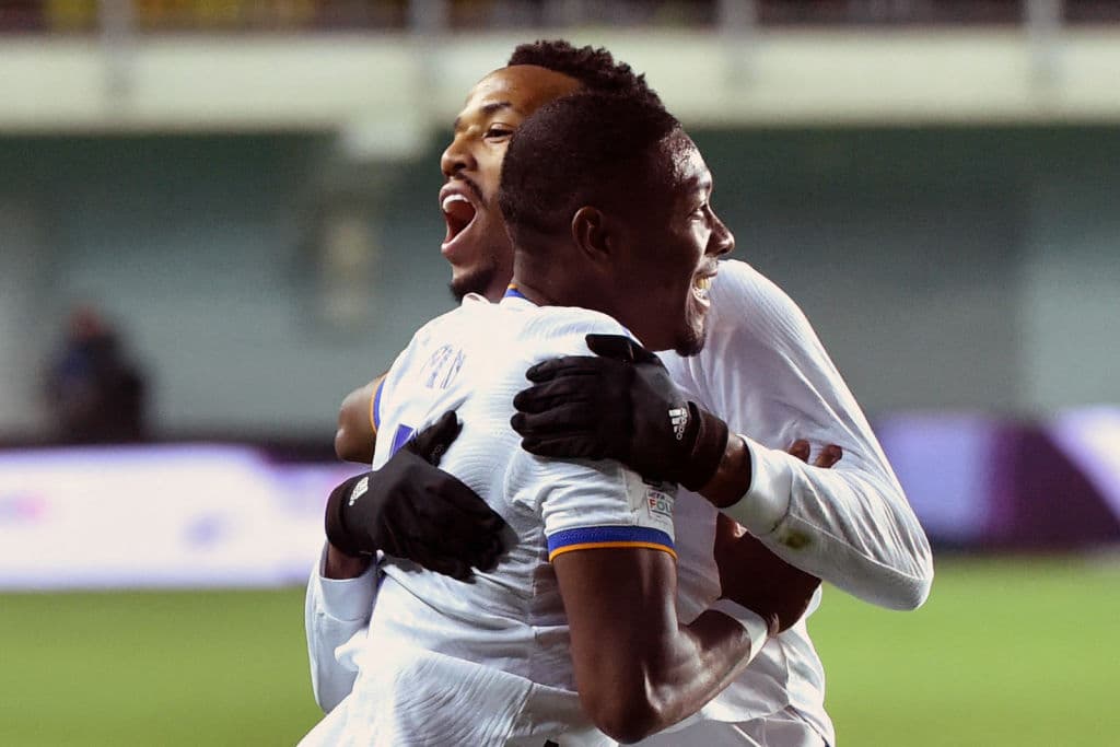 Real Madrid derrota 3-0 al Sheriff Tiraspol con anotaciones de David Alaba (30'), Toni Kroos (45+1') y Karim Benzema (55'), poniéndose como líderes de grupo y asegurando su clasificación a la siguiente ronda de la UEFA Champions League.