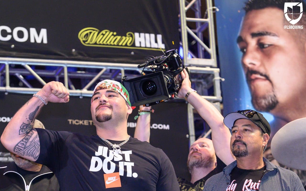 Mucho respeto y ganas de subir al ring fue lo que Andy Ruiz mostró el día de ayer durante el pesaje para enfrentar a Anthony Joshua en el Madison Square Garden.