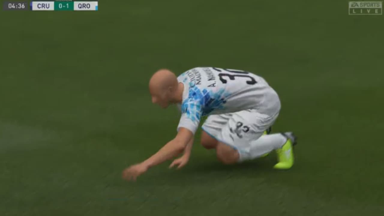 La Máquina volvió a bailar las ‘calmadas’ y cayó 1-5 ante Betsiel Hernández, quien mostró grandes habilidades en la consola.