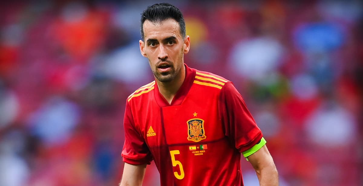 Sergio Busquets abandona concentración de España por COVID-19