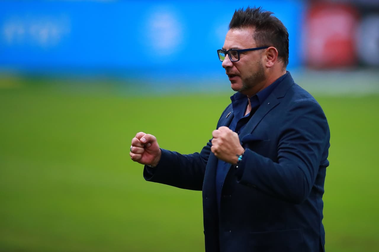 Rayados renueva a Antonio Mohamed hasta el 2021