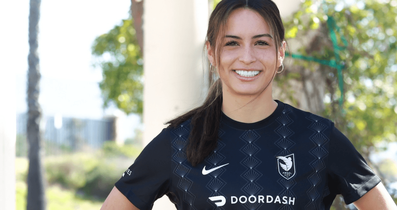 Angel City FC anuncia a Scarlett Camberos como su nueva jugadora