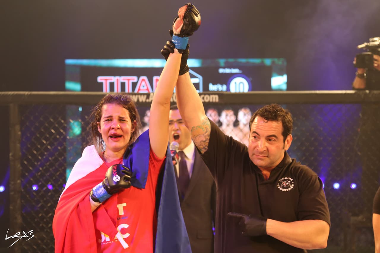 Trisha Cicero vivió su primera derrota como profesional en su primera pelea por decisión dividida.