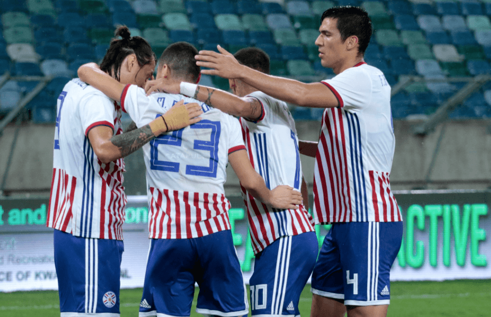 Tras la anotación, Paraguay siguió llevando peligro al área sudáfricana pero sin poder concretar, dejando como resultado un agónico empate por intermedio de Percy Tau, quien aprovechó las flaquezas defensivas que mostraba Paraguay.