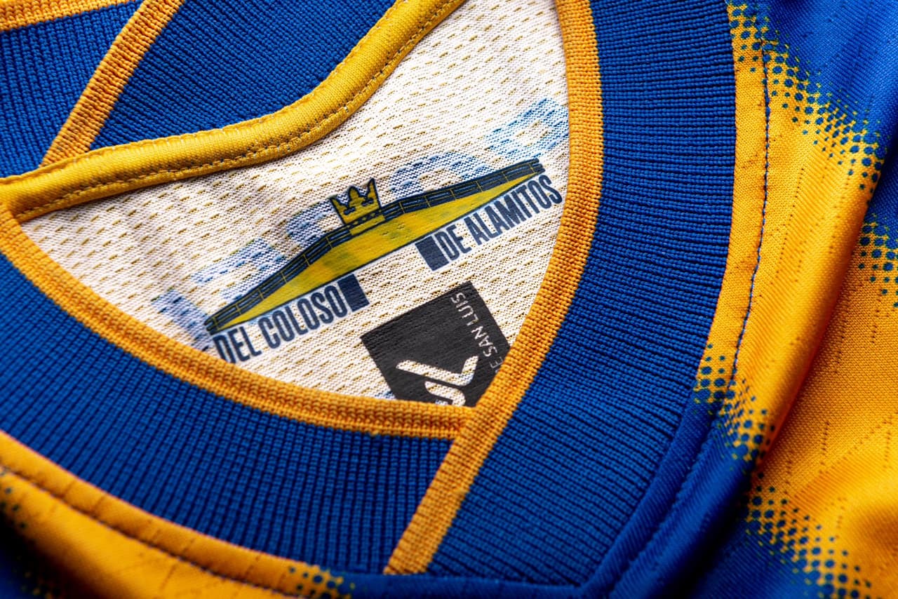 ¡Nostálgico! San Luis revela playera en homenaje al ascenso logrado en 2002