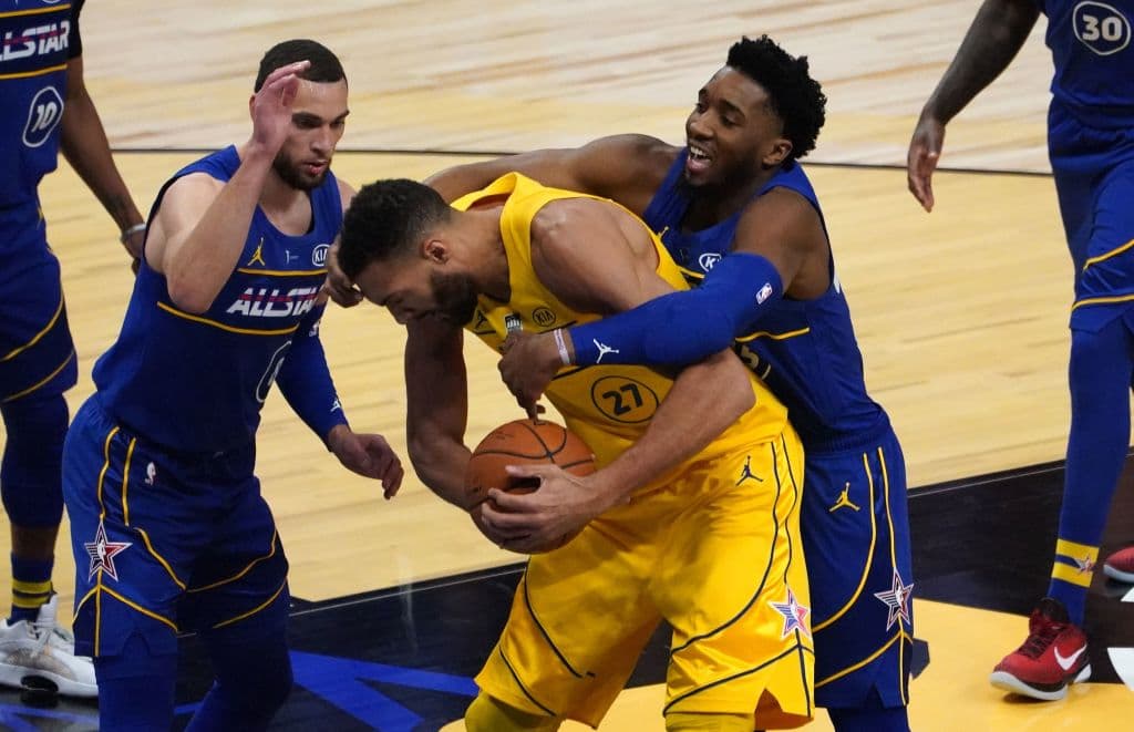 Giannis Antetokounmpo y Damien Lillard llevan al Team LeBron de la mano para vencer 170-150 a los del Team Durant.