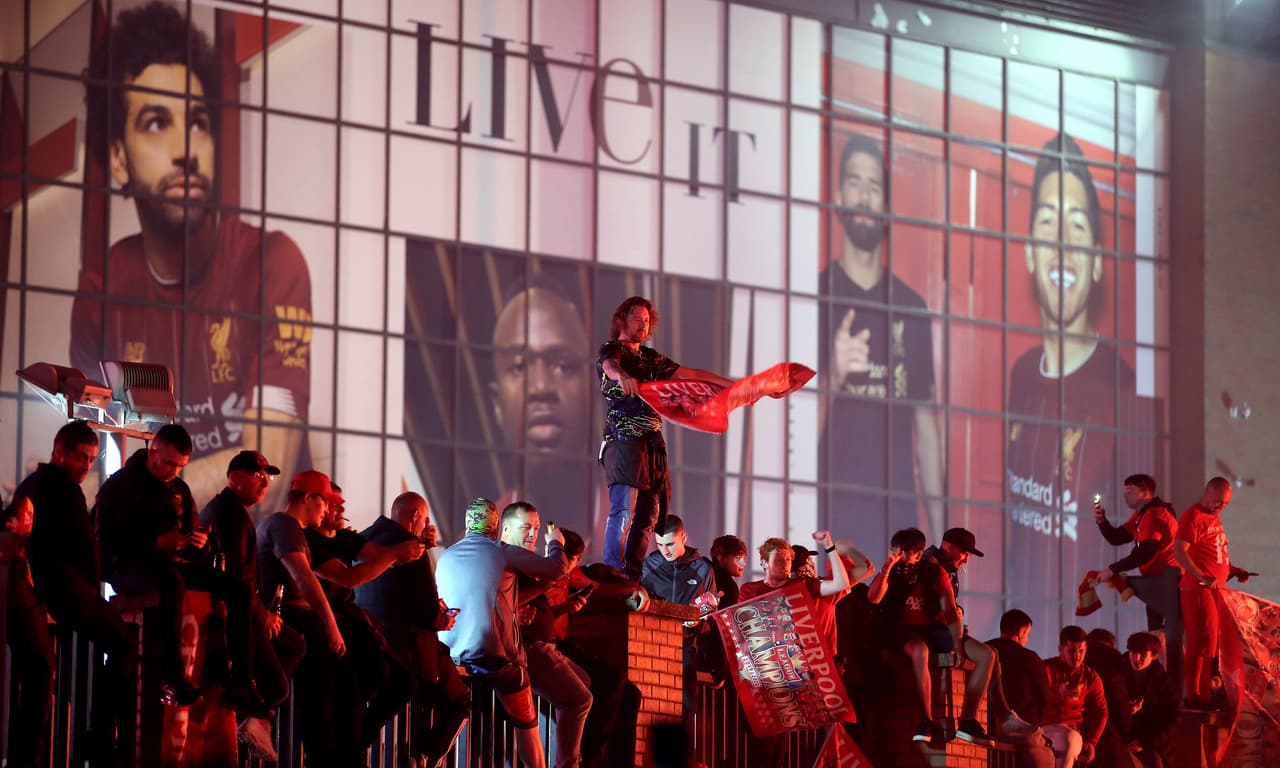 Las mejores imágenes de los festejos del los campeones de la Premier League 2019-2020.