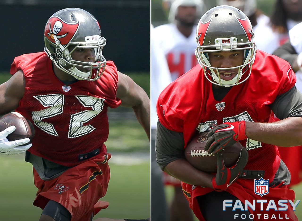Tampa Bay Buccaneers / corredores: Si se leen los informes fuera de Tampa, esto no parece una fuerte competición. Doug Martin trabajó como titular toda la temporada baja y es el claro favorito para abrir la temporada. Claro que Charles Sims podría pugnar por más trabajo si Martin no mejora su promedio de 3.7 yardas por acarreo del 2014 (AP-NFL).