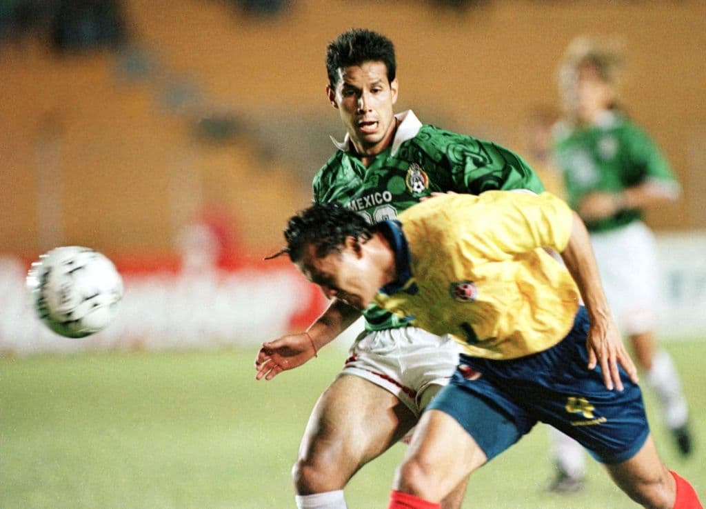 Colombia presionó por acercarse y únicamente lo consiguió a los 58 minutos a través de una anotación de Hamilton Ricard Cuestas.