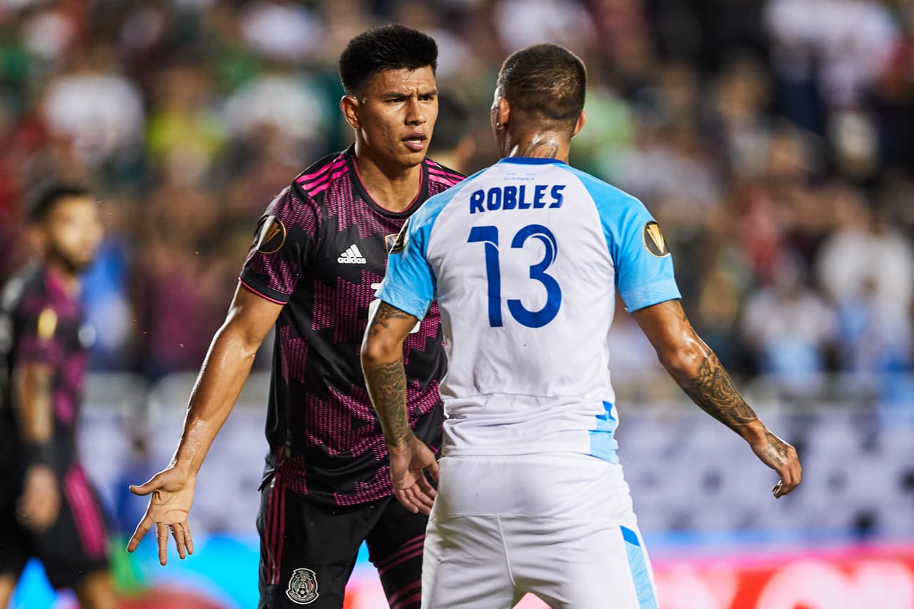Tras su decepcionante debut ante Trinidad y Tobago, el Tricolor consiguió su primera victoria en la Copa Oro de la mano del 'Mellizo', quien hizo dos goles, y Orbelín Pineda, quien marcó el tercero.