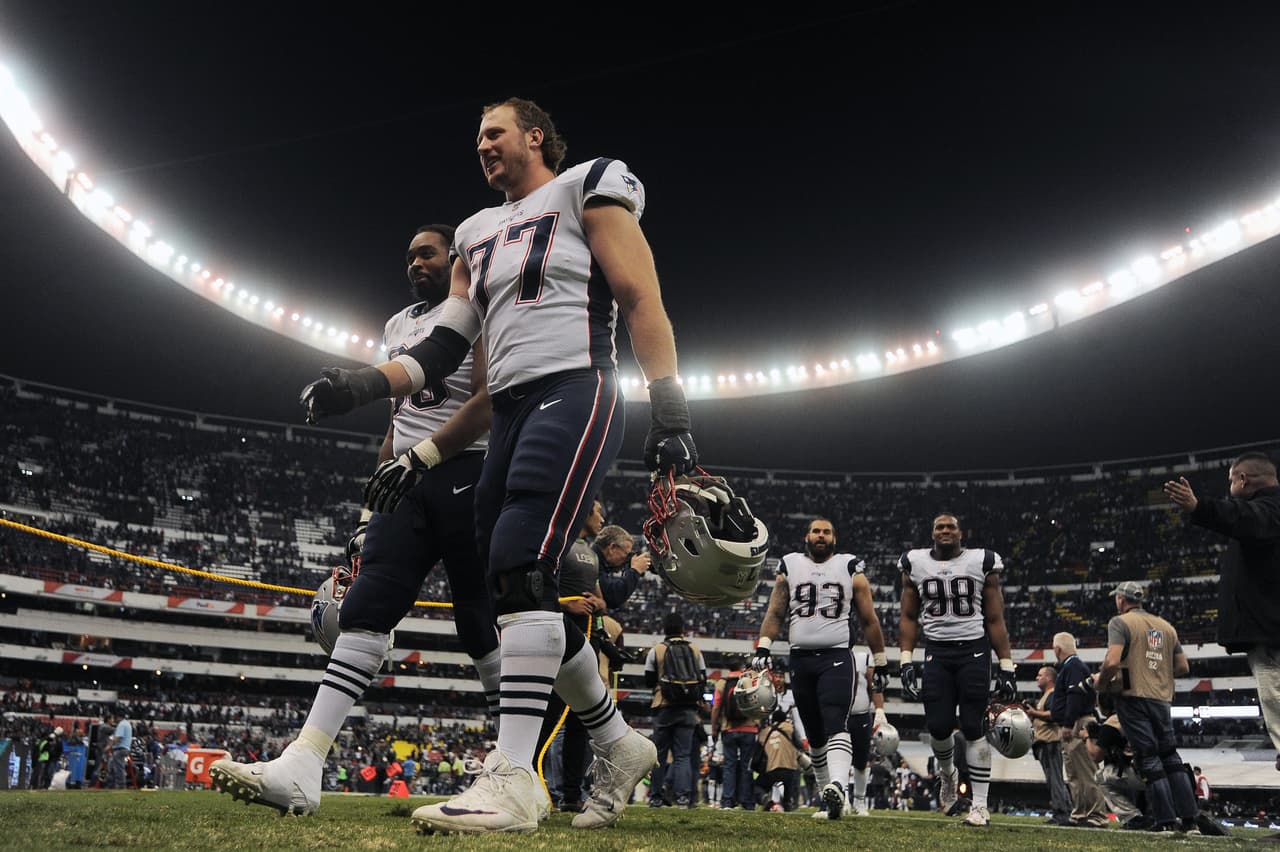 El segundo partido fue el 19 de noviembre del 2017, donde los New England Patriots vencieron a los Oakland Raiders en el Estadio Azteca con un marcador de 33-8.