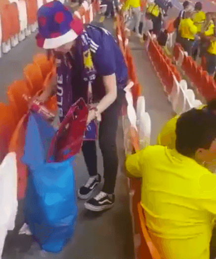 Rodeados por colombianos que estaban cerca en esas tribunas, los japoneses realizaron la recolección, algo que el usuario colombiano felicitó en el video compartido en redes sociales.