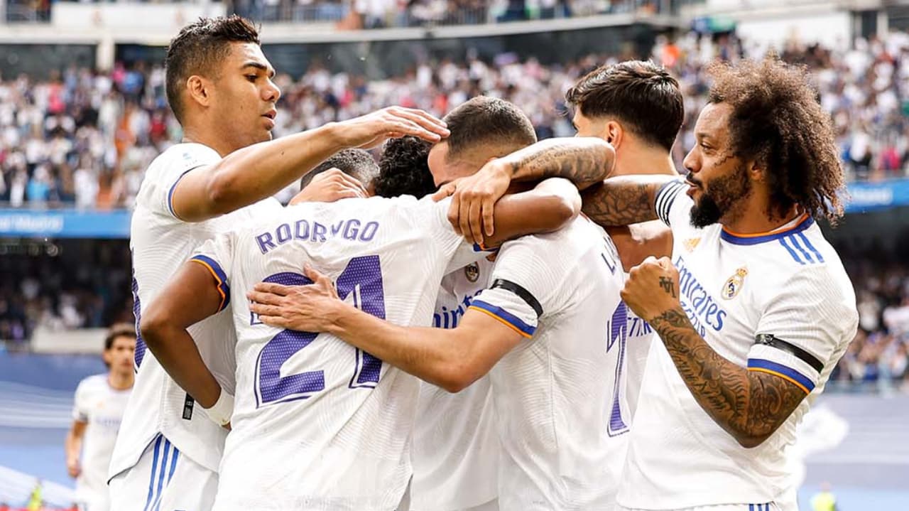 Ramos y el Barcelona felicitan al Real Madrid por su título