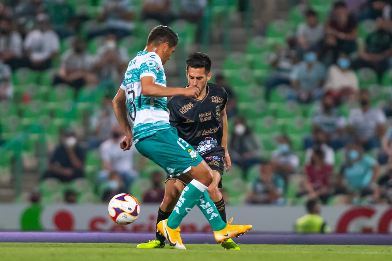 León comienza a desmotstrar el futbol que lo hizo campeón del futbol mexicano y vencen 1-2 a Santos. La Fiera escaló hasta la novena plaza y los Guerreros se mantienen en el tercer lugar.
