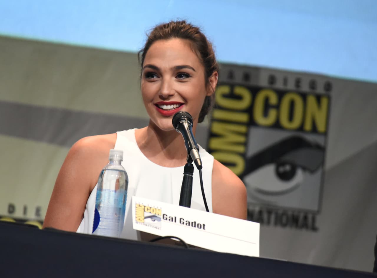 En 2018, la revista Time incluyó a Gal Gadot en su lista de las 100 peronas más influyentes del mundo.
<br>