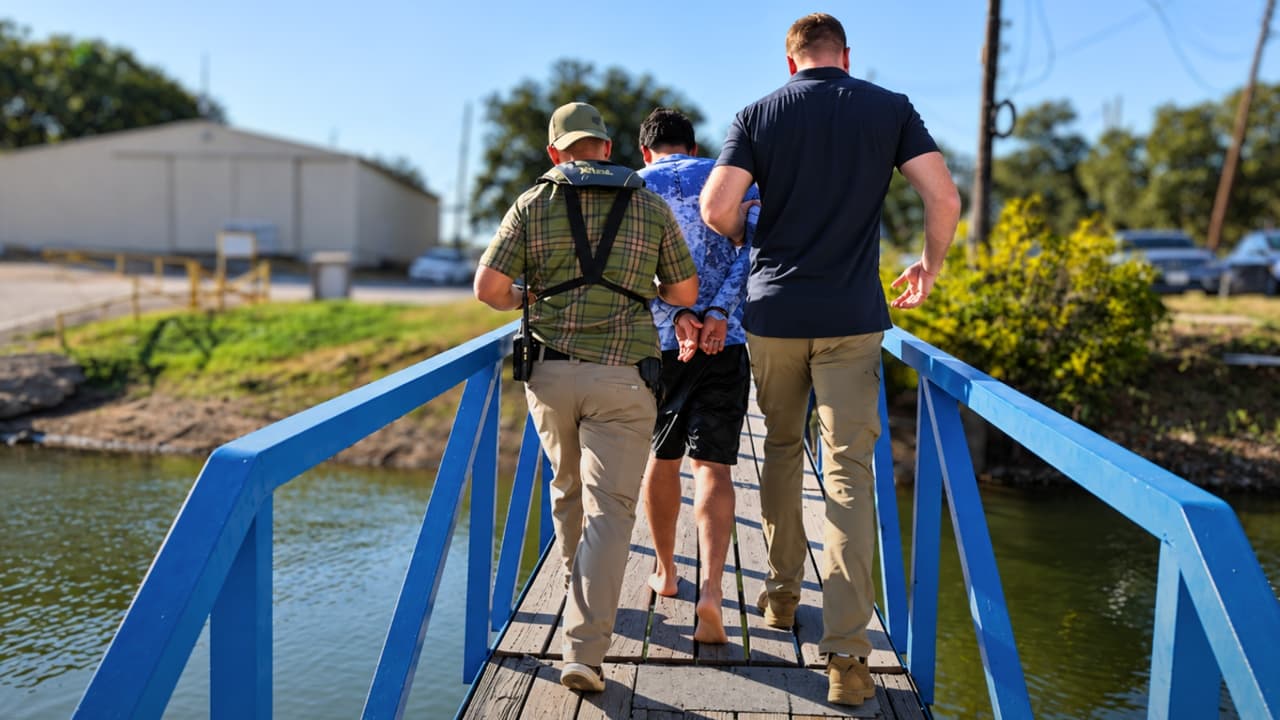 ICE reporta 121 arrestos tras operativo en el lago de Lewisville: quiénes fueron detenidos