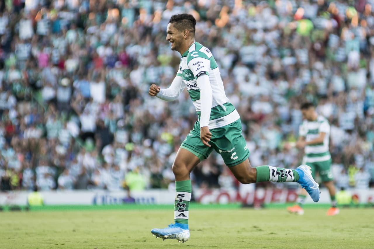 Adrián Lozano anotó el tercer tanto de Santos