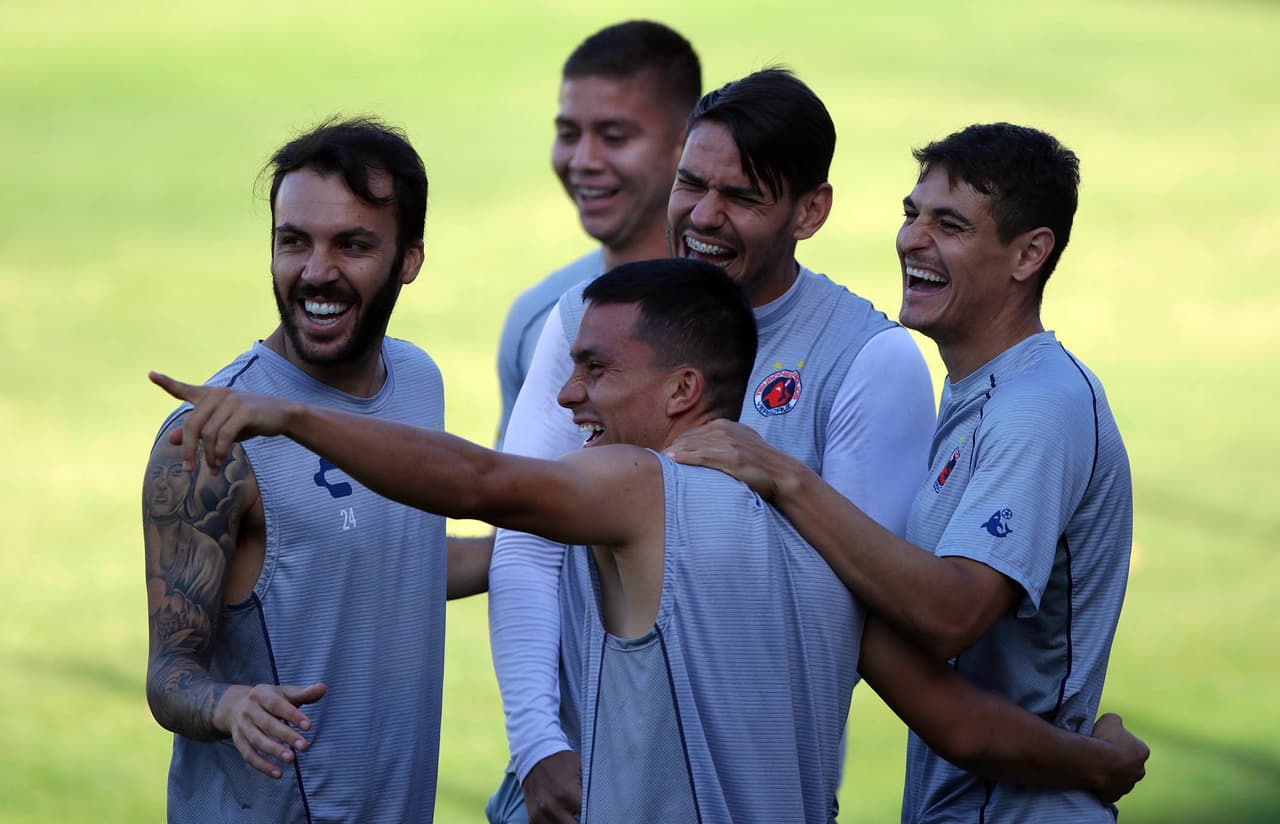 Así fue como los equipos de la Liga MX mandaron mensajes de felicitación por las fiestas de fin de año a sus seguidores. Echa un vistazo a lo que publicó tu equipo favorito.