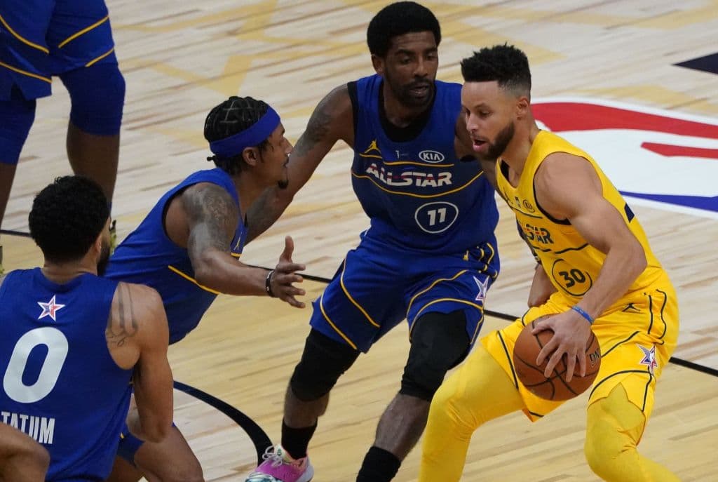 Giannis Antetokounmpo y Damien Lillard llevan al Team LeBron de la mano para vencer 170-150 a los del Team Durant.