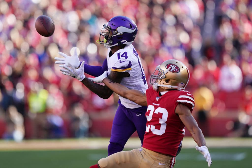 San Francisco se impone 27-10 a los Minnesota Vikings en el Levi's Stadium.