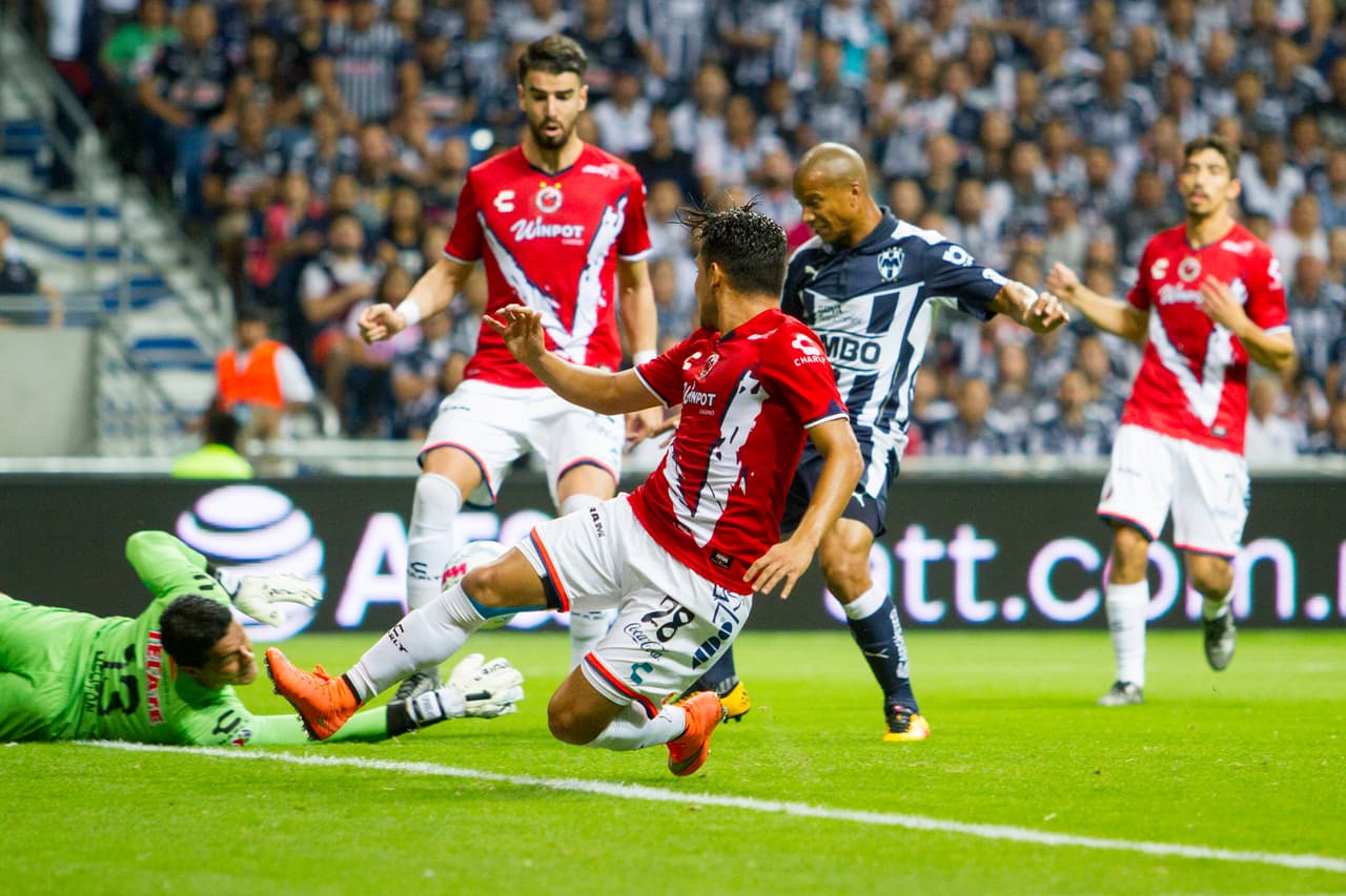 Carlos Sánchez, Monterrey.- El mediocampista argentino anotó dos goles en la goleada al Veracruz, sumando 12 puntos en la jornada 7. Su valor en el UD Fantasy es de $8.5 millones.