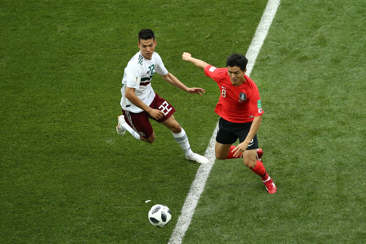 La movilidad de Lozano permitió que el cuadro de Osorio contara con un "defensor" más cuando México la pasó mal.