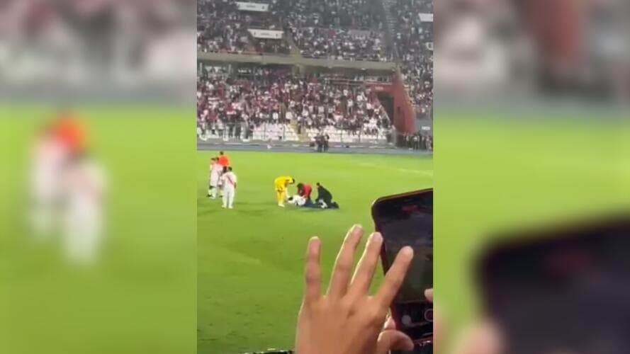 Gallese detiene y tira celular a fan que entró para tomarse ‘selfie’ con Messi