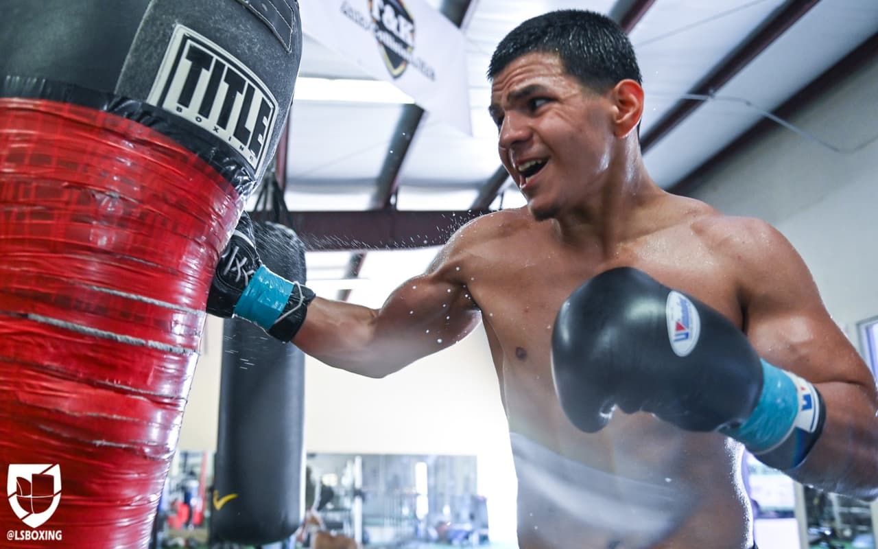 Edgar 'Pachanga' Berlanga será parte de la tremenda cartelera encabezada por Terence Crawford y Amir Khan, además de Teofimo López, Félix Verdejo, Shakur Stevenson, y Carlos Adames.