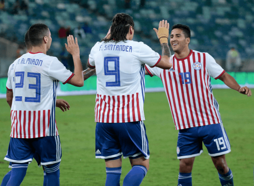 <b>Cecilio Domínguez (Pargauay) - </b>El mediocampista del América también fue titular, pero el colombiano lo sacó al minuto 65. De un remate cruzado suyo se generó el rebote en el que Francisco Santander marcó el gol paraguayo.