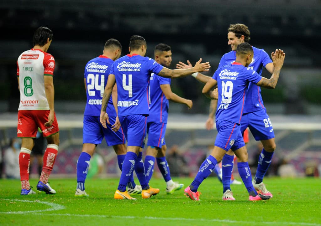 Santi Giménez envía emotivo mensaje a Cata Domínguez por salida de Cruz Azul