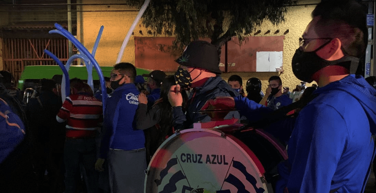 Le hicieron ‘pasillo’ a Cruz Azul previo a enfrentar a Pumas