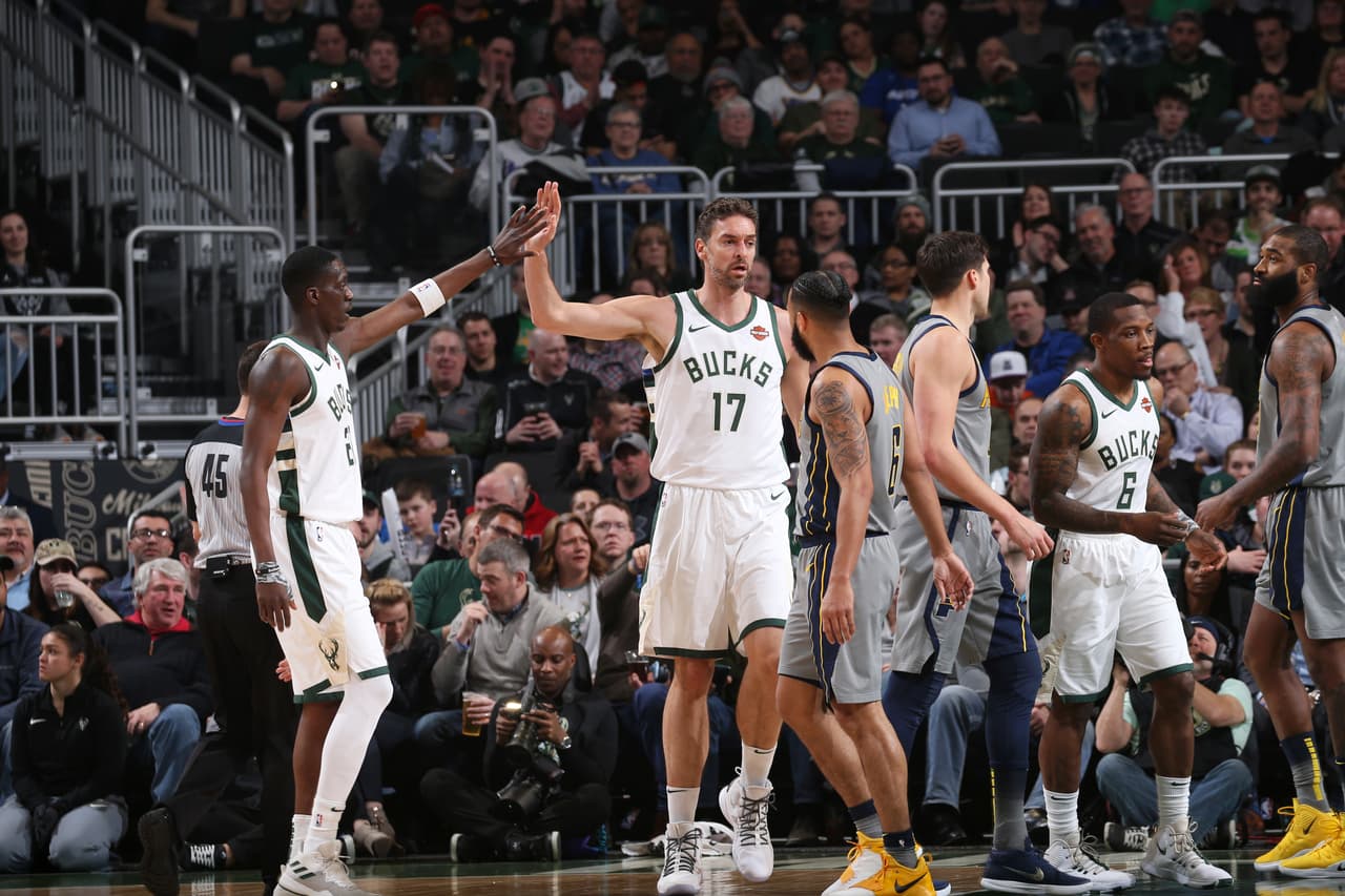 Pau Gasol, que se unió a Milwaukee hace unos días, sumó solo 11 minutos pero fue suficiente para colaborar con cinco rebotes y un punto.