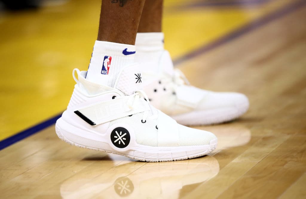 Tras el cambio de reglas de la liga, los basquetbolistas están al último grito de la moda en cuanto a calzado se refiere.