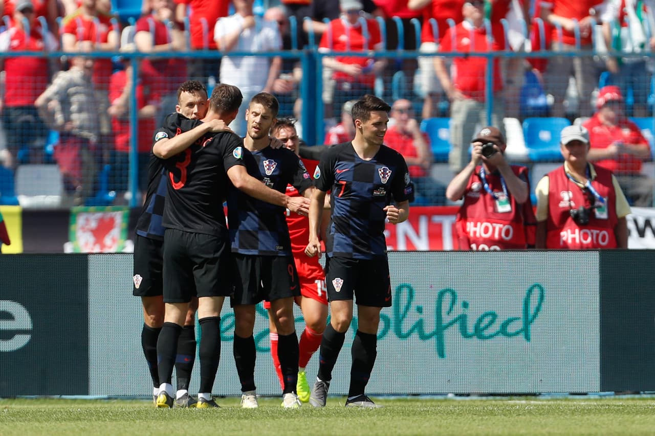 Tras la anotación, el juego se emparejó mucho más y Gales tuvo por lo menos dos opciones claras de igualarlo que no llegaron a buen puerto.