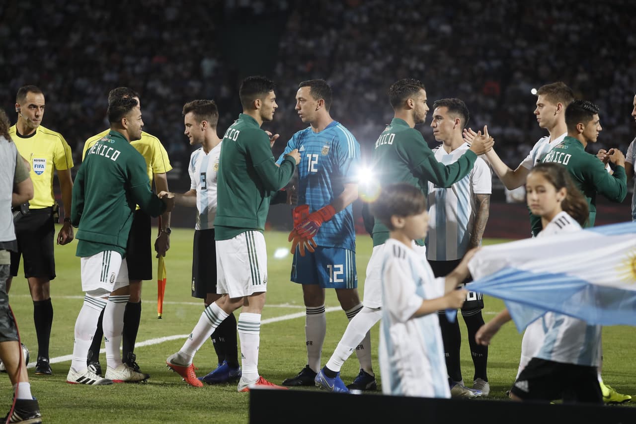 Por su parte, Marchesín tuvo un reencuentro con algunos colegas de la Liga MX y otros que pasaron también por el torneo.