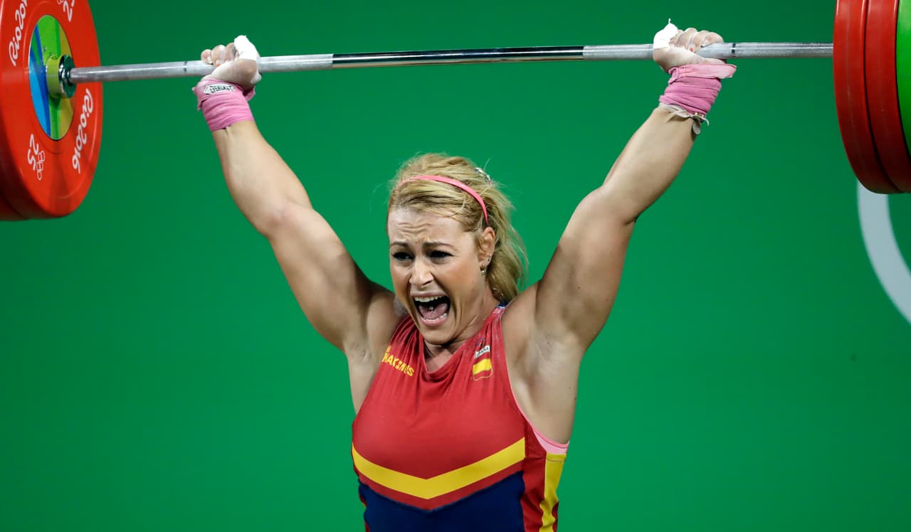 "Yo iba a hacer mi competencia, al margen de lo que hicieran las rivales", comentó la leonesa tras haber hecho buena la táctica de su entrenador y haber rubricado la consecuencia de una medalla que, para ella, "hace justicia".