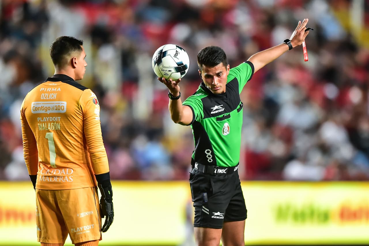 El silbante no perdió el control del juego.