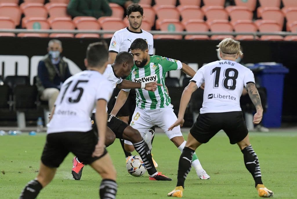 Betis se presentaba al cotejo tras caer por goleada ante el Getafe.