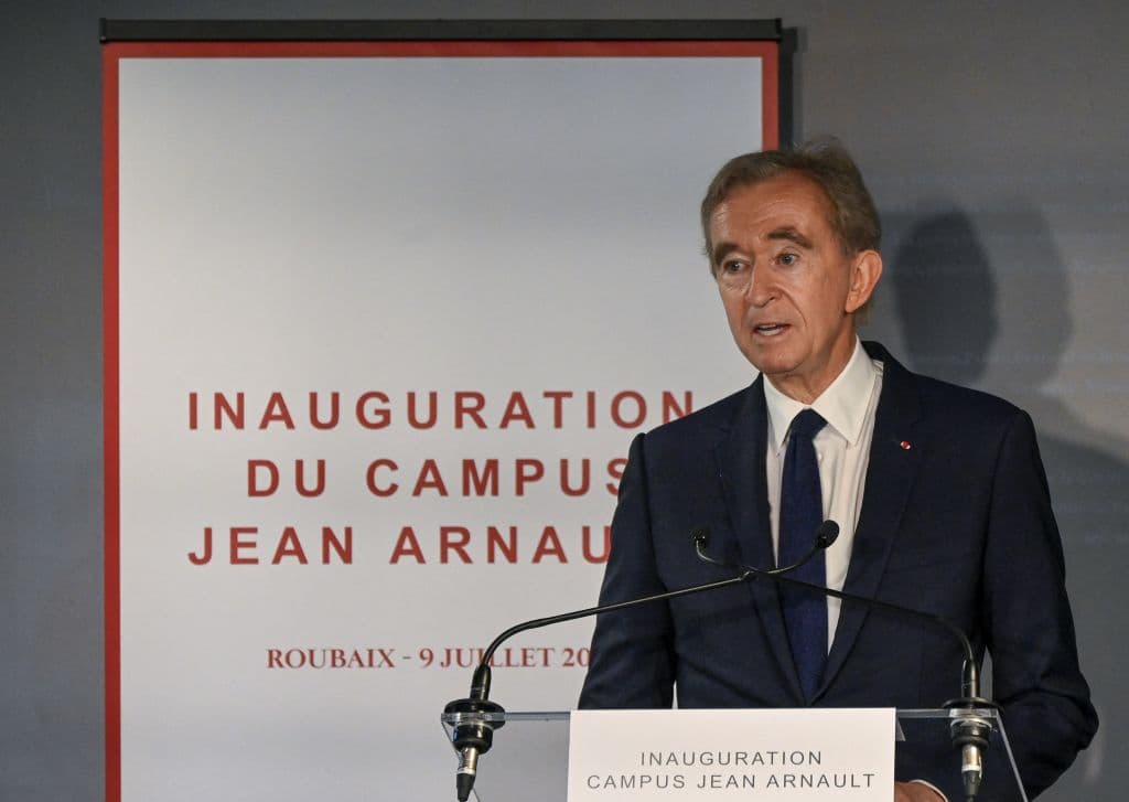 La semana pasada algunas empresas volvieron a perder dinero y las más afectadas fueron de China, ya que las autoridades de su gobierno se encuentran limitando sus acciones financieras en el extranjero.
<br>