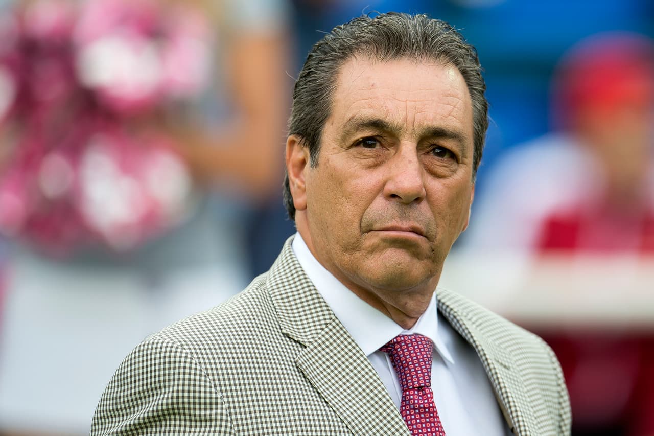 A Tomás Boy no le interesan los gritos de la afición