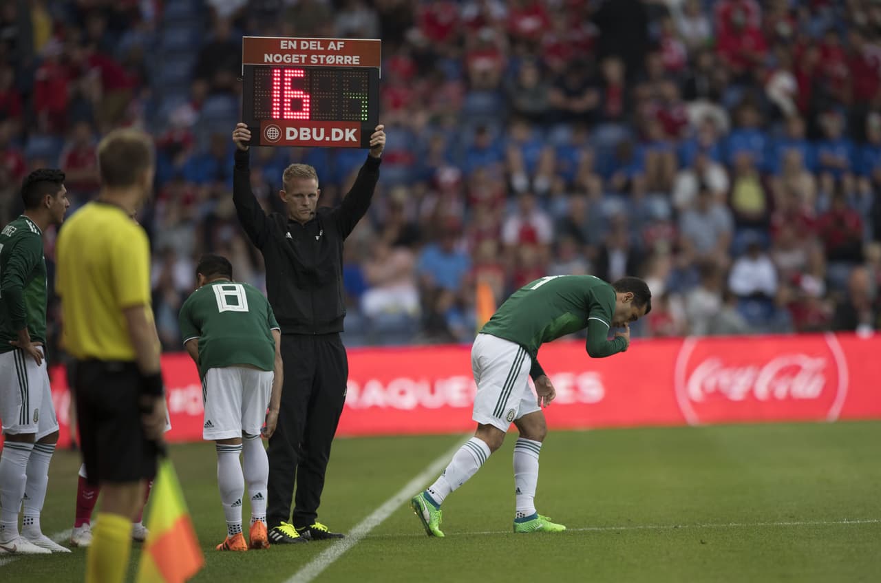 Y con los cambios, comenzaron los desatinos y la falta de sincronía entre los jugadores de la Selección. Le cedieron la iniciativa a los locales, algo que resultó ser preligroso a la postre.